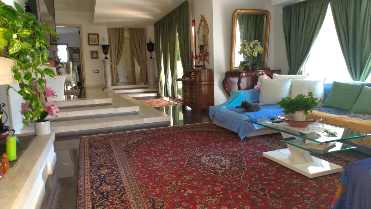 אולביה Gemma Di Gallura Charme B&B מראה חיצוני תמונה