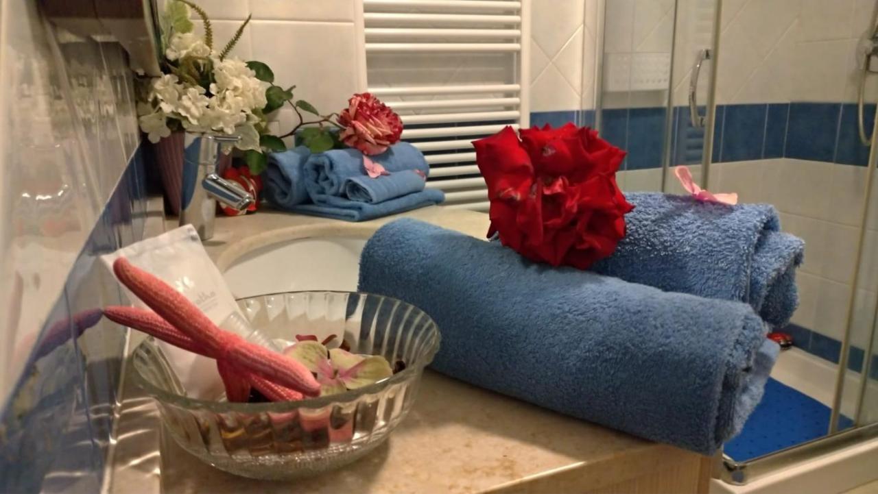 אולביה Gemma Di Gallura Charme B&B מראה חיצוני תמונה